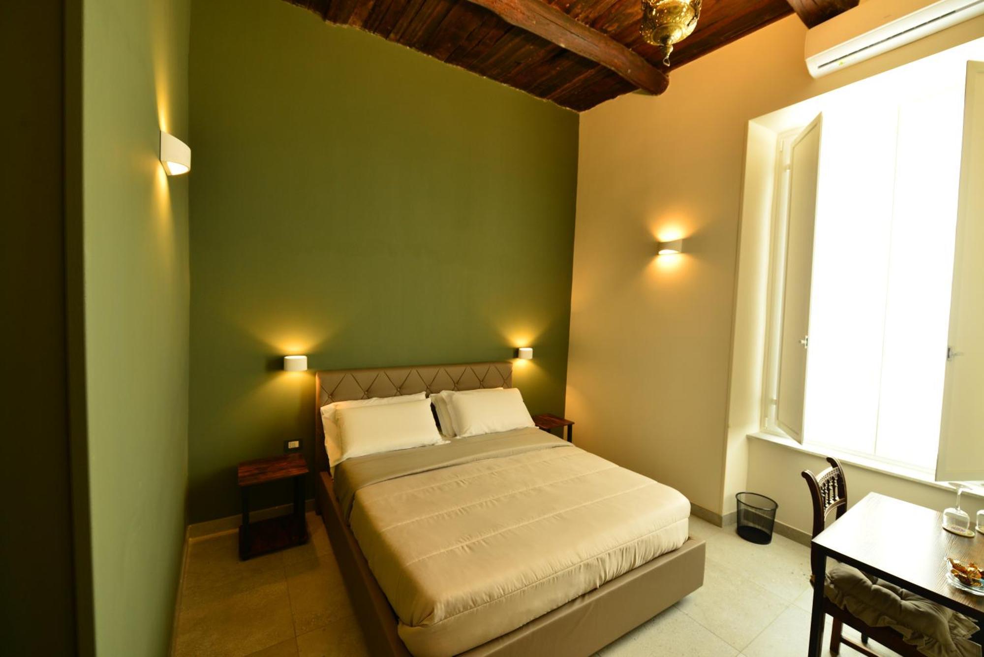 Xenia Neapolis Hotell Exteriör bild