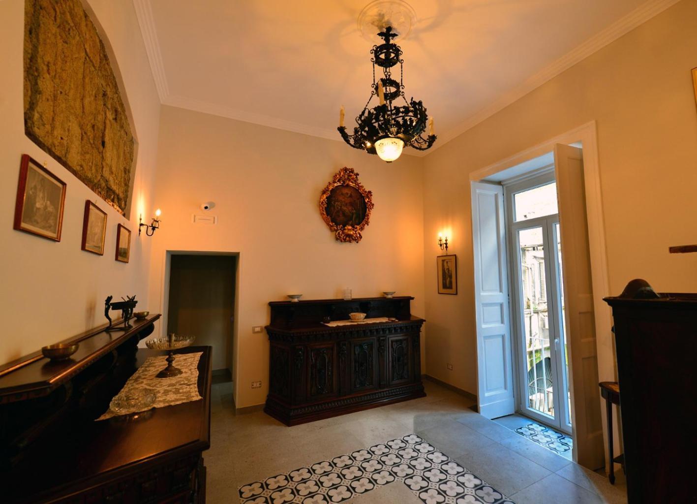 Xenia Neapolis Hotell Exteriör bild