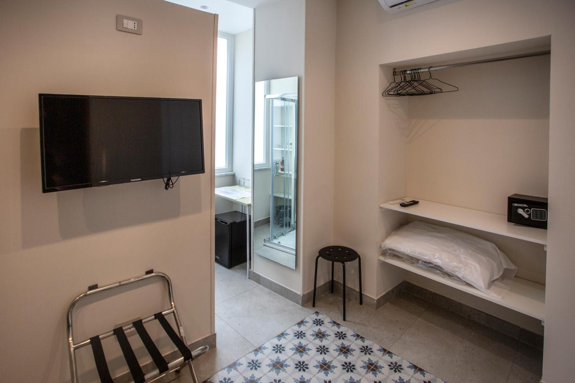 Xenia Neapolis Hotell Exteriör bild
