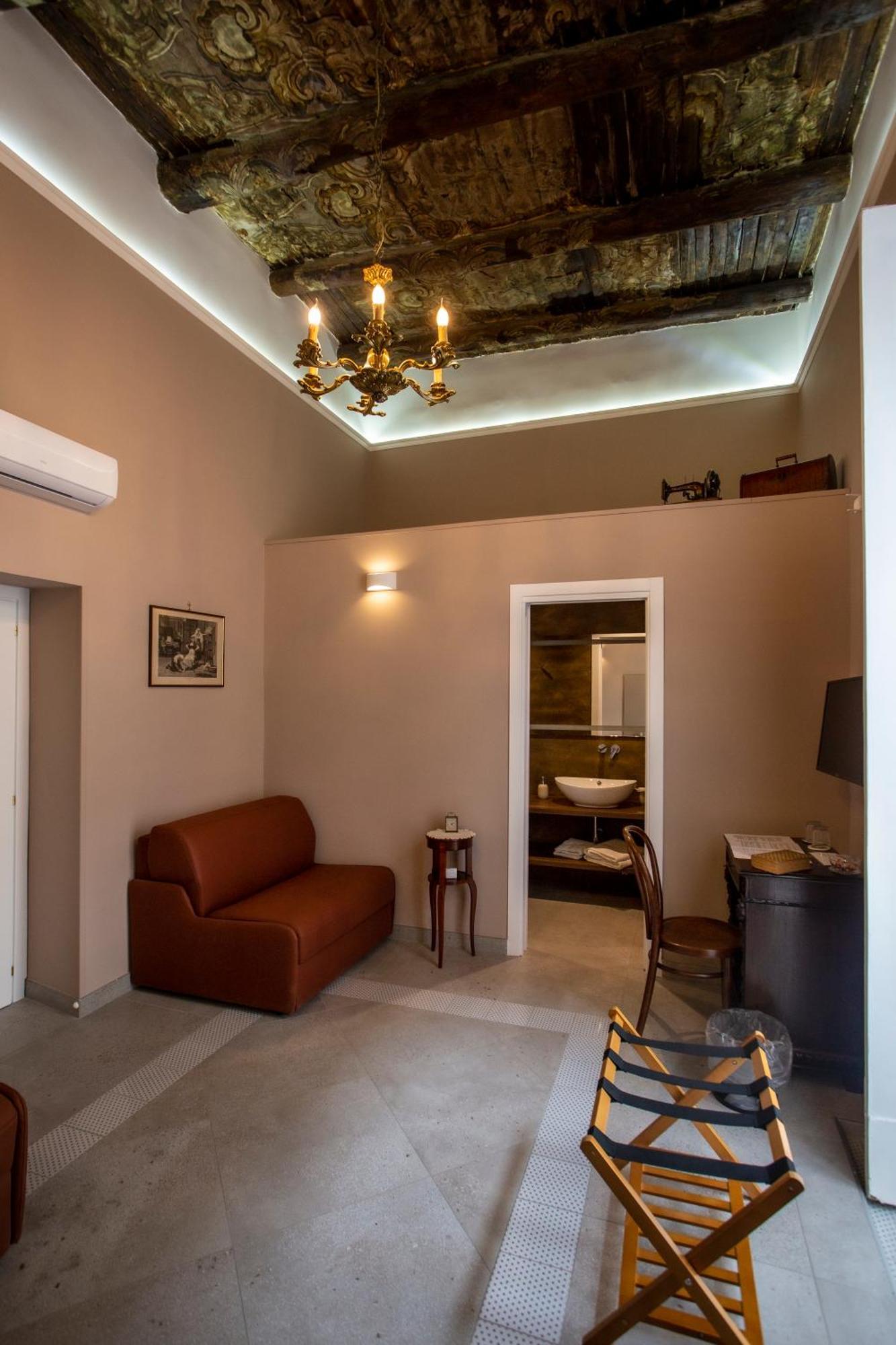 Xenia Neapolis Hotell Exteriör bild