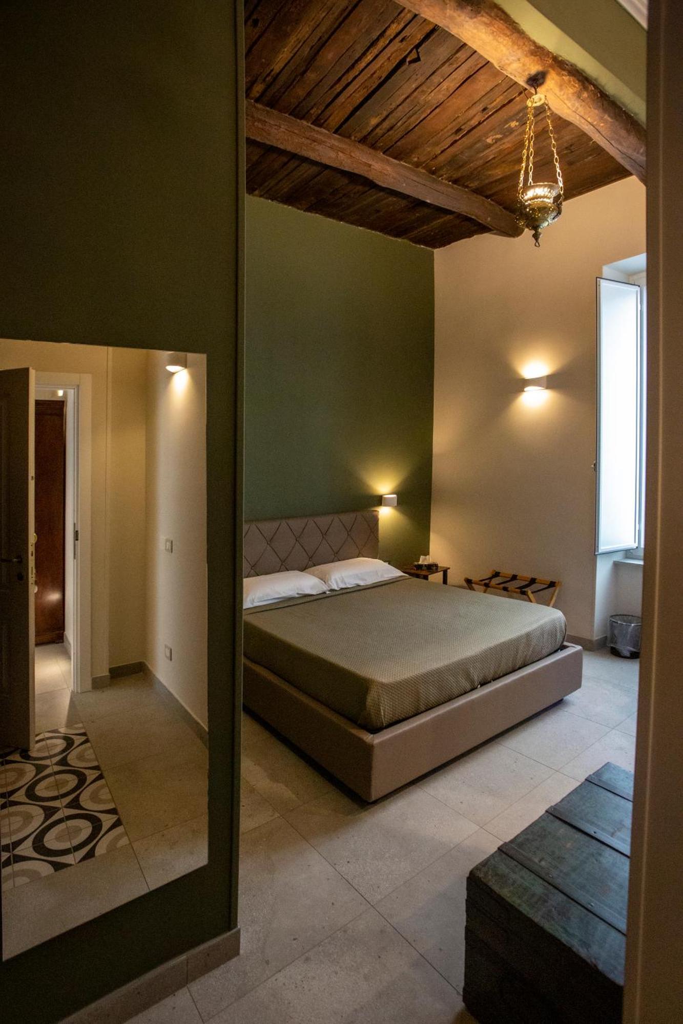 Xenia Neapolis Hotell Exteriör bild